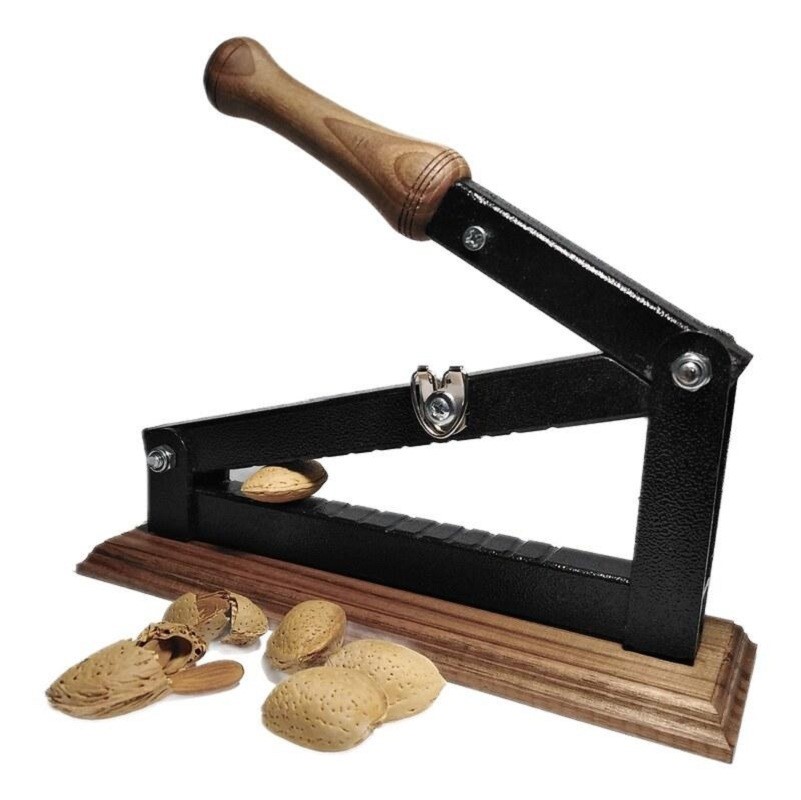 دستگاه بادام‌شکن و گردوشکن چند کاره خانگی: صرفه‌جویی در وقت و هزینه!